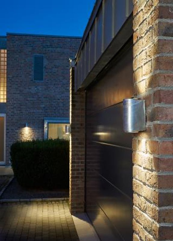 Norlys Mandal 1370 Opp/Nedlys 2x3,9W LED GU10 Sort